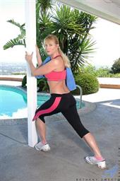 Naughty housewife shows off her thick booty as she exercises