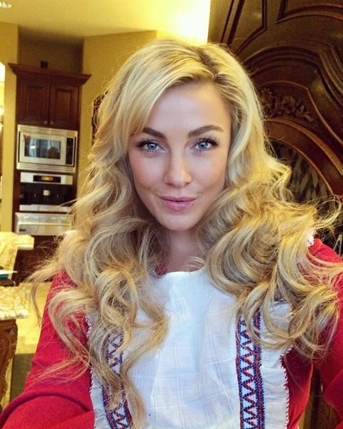 Amber Nichole Miller taking a selfie