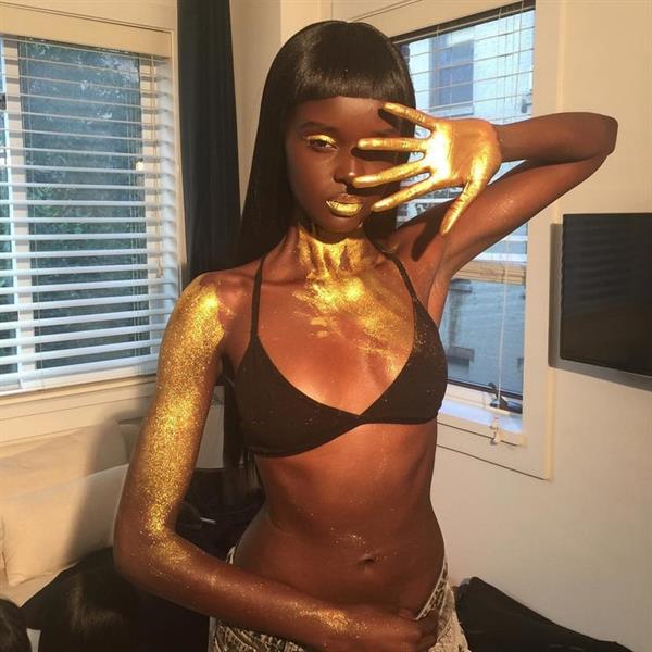 Duckie Thot