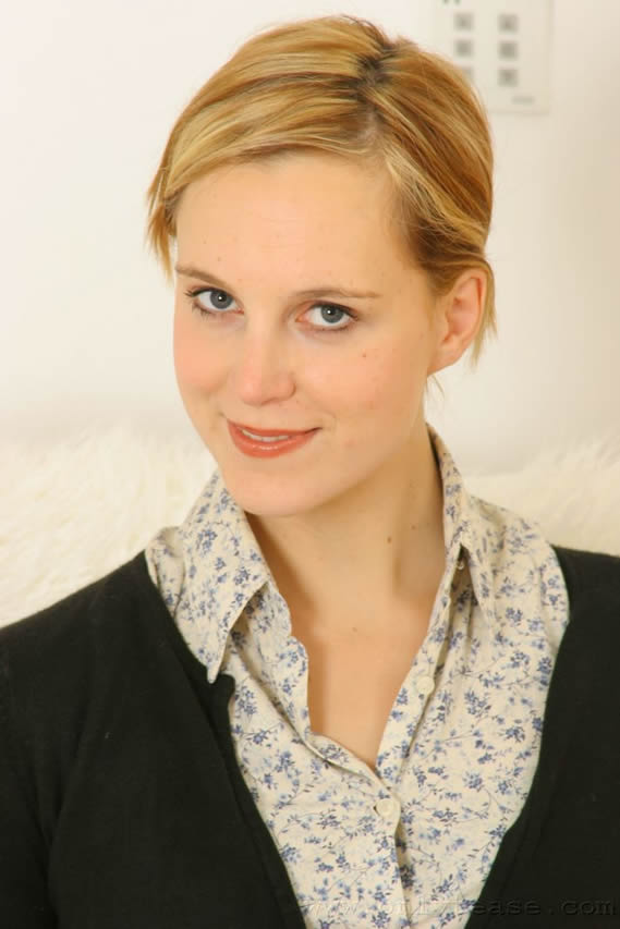  Gorgeous leggy Joceline in opaque pantyhose and miniskirt 