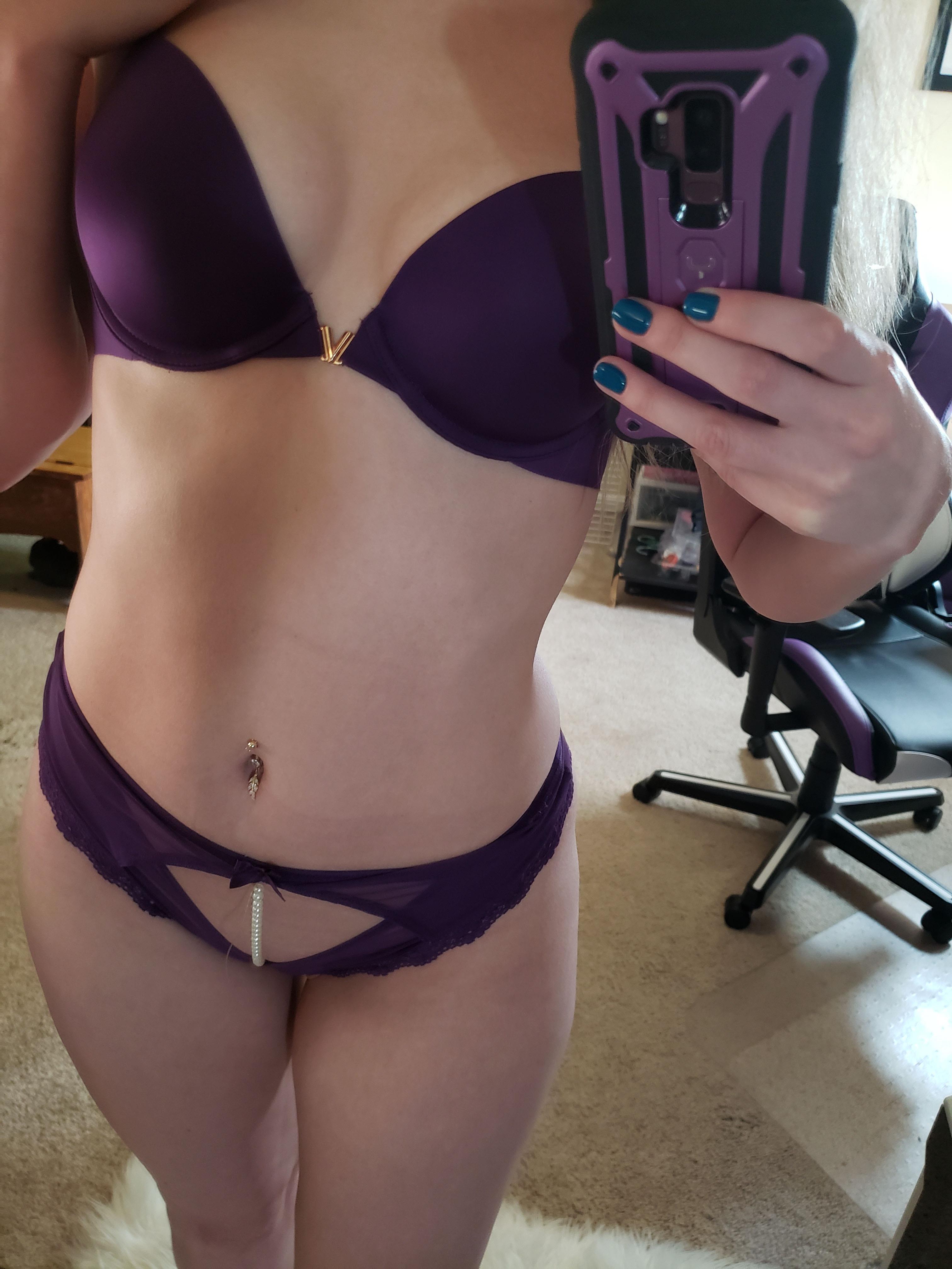 #selfie #naked #smalltits #tits #sexy #model #vivalabad #twitch #pussy #naked #juicyass #ass #bigass #booty