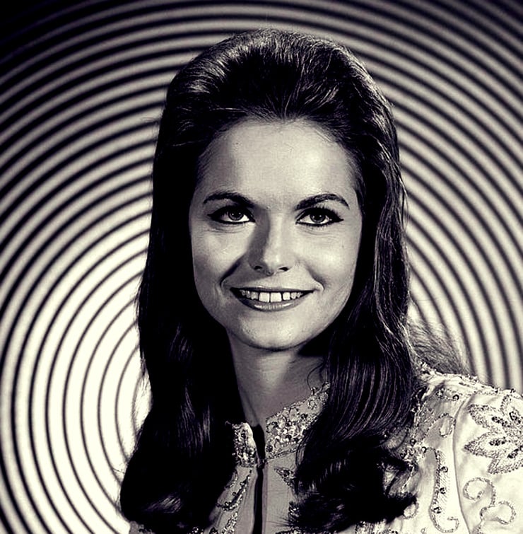 Jeannie C. Riley