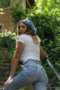 Gabbie Carter Teen in Jeans