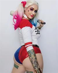 Laura Lux - ass