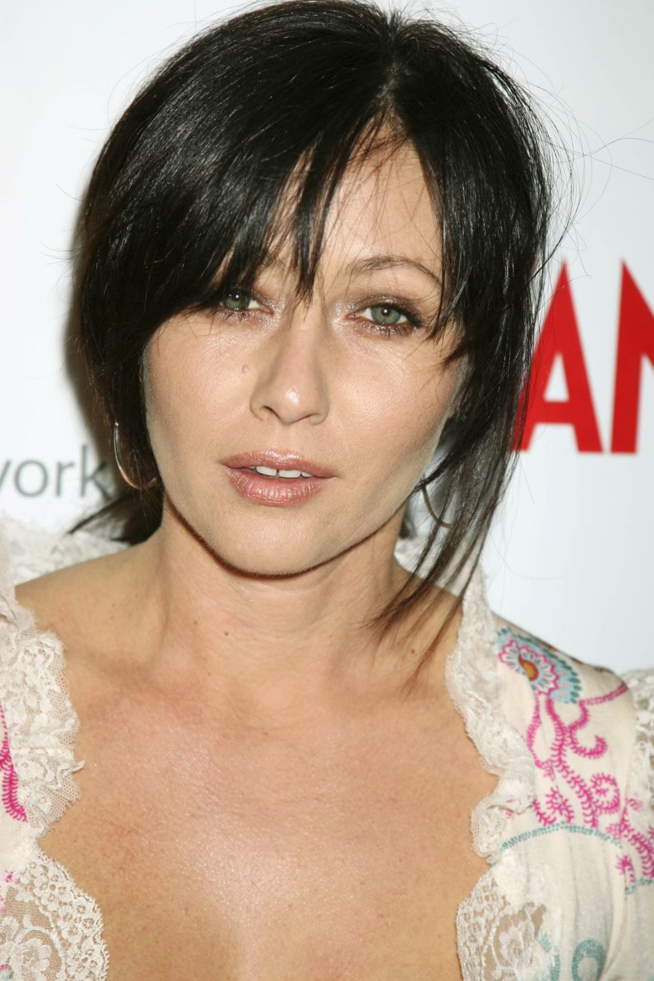 Shannen Doherty Pictures.