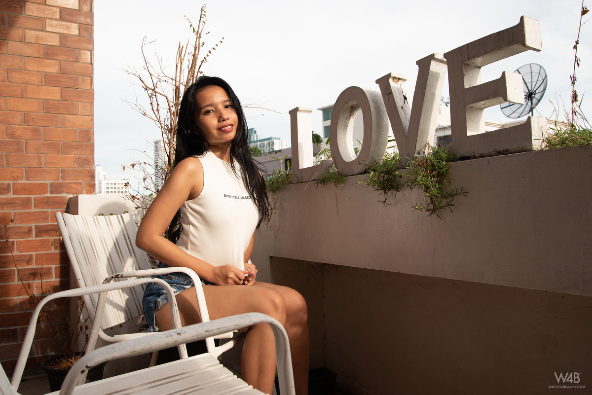 Hairy Sweetheart - Free preview - WATCH4BEAUTY | Nude Art Magazine