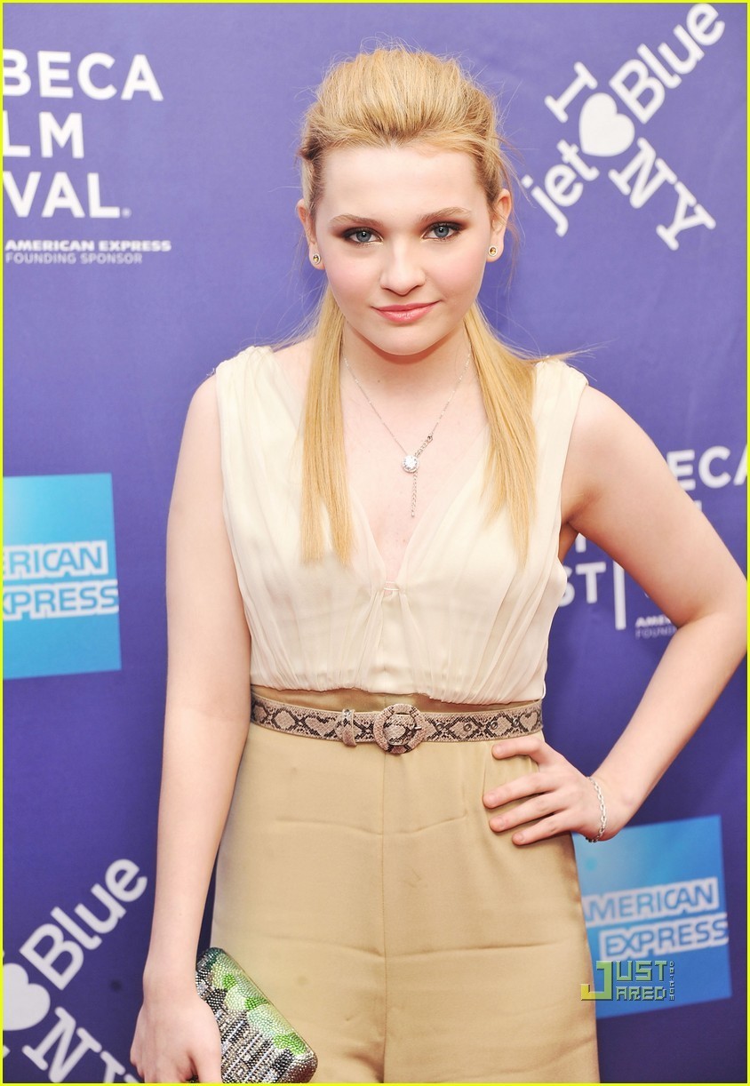 Abigail Breslin Pictures