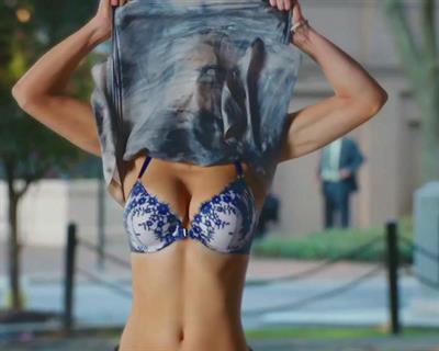 Sexy Alexandra Daddario