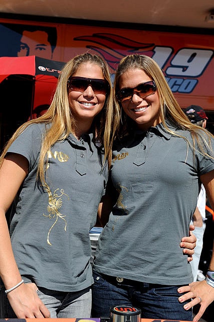 Bia and Branca Feres