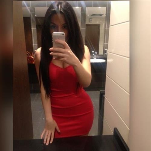 Lilit Vanyan (Icada) taking a selfie