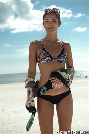 Lola Sinclair Bikini Pictures Sand in Cracks with Lola Sinclair