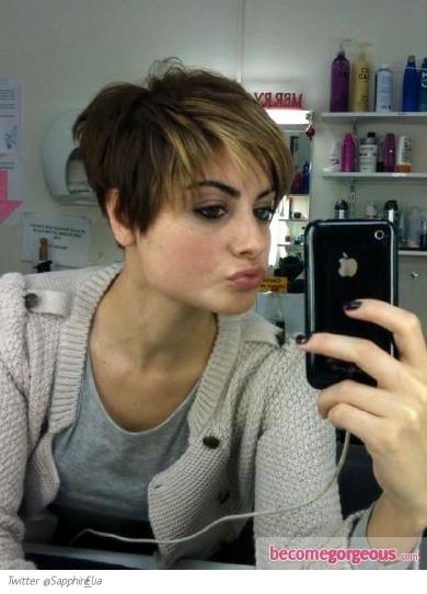 Sapphire Elia taking a selfie