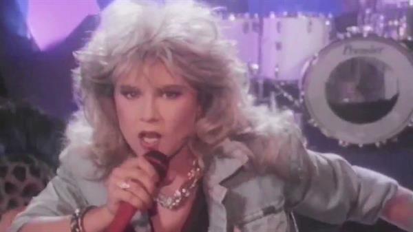 Samantha Fox