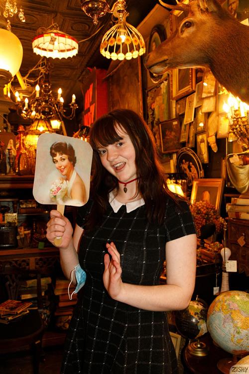 Daisy Wensday Topless