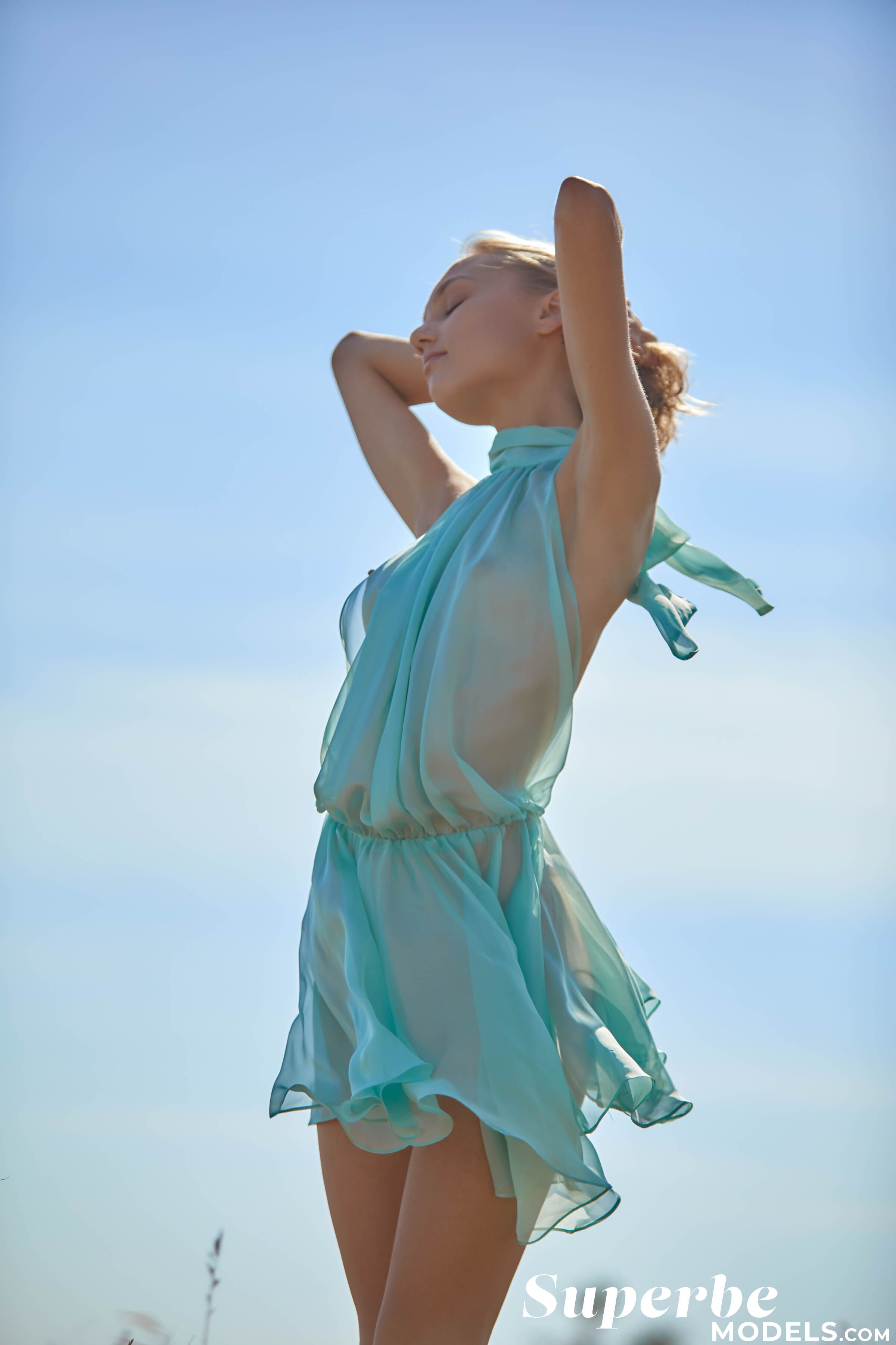 Prairie Rose with Hannah Ray - See Her Videos, Galleries and Selfie Videos at SuperBeModels