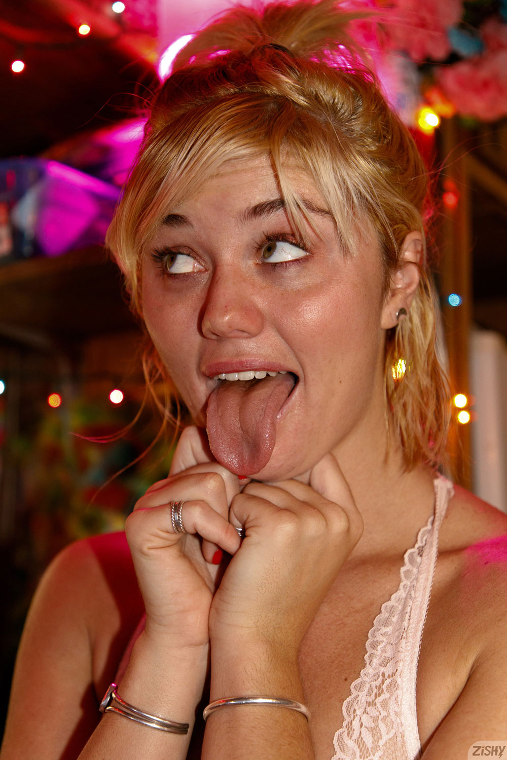 Luna Fey in White Lace