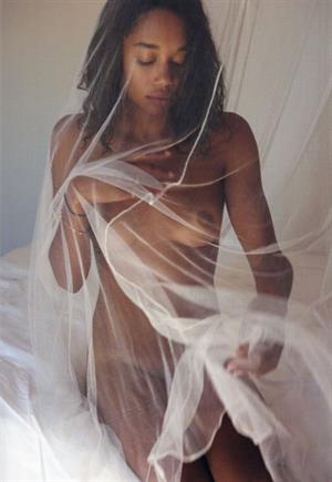 Laura Harrier Topless Pictures Laura Harrier - Sonia Sieff Photoshoot (2017)