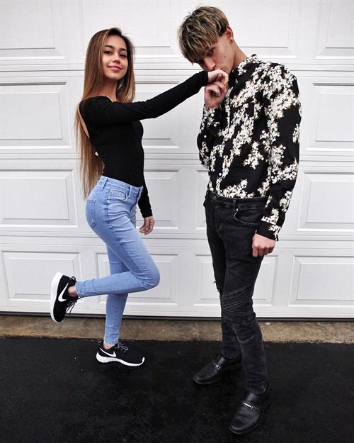 Ivanita Lomeli Pictures Ivanita Lomeli