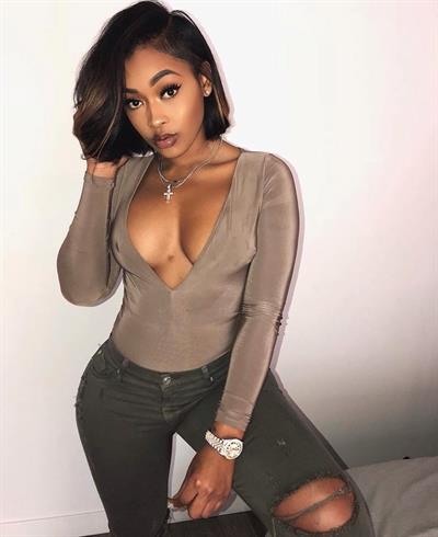 Miracle Watts Pictures Miracle Watts