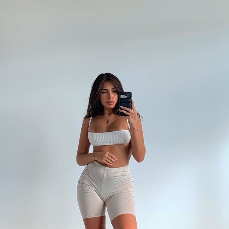 Claudia Tihan taking a selfie