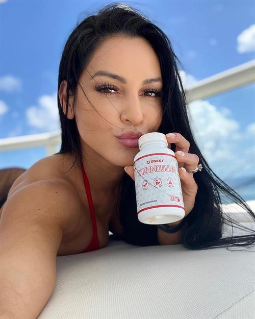 Anita Herbert Bikini Pictures Anita Herbert in a bikini