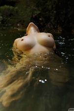 Ileana Burgos Wet Latina