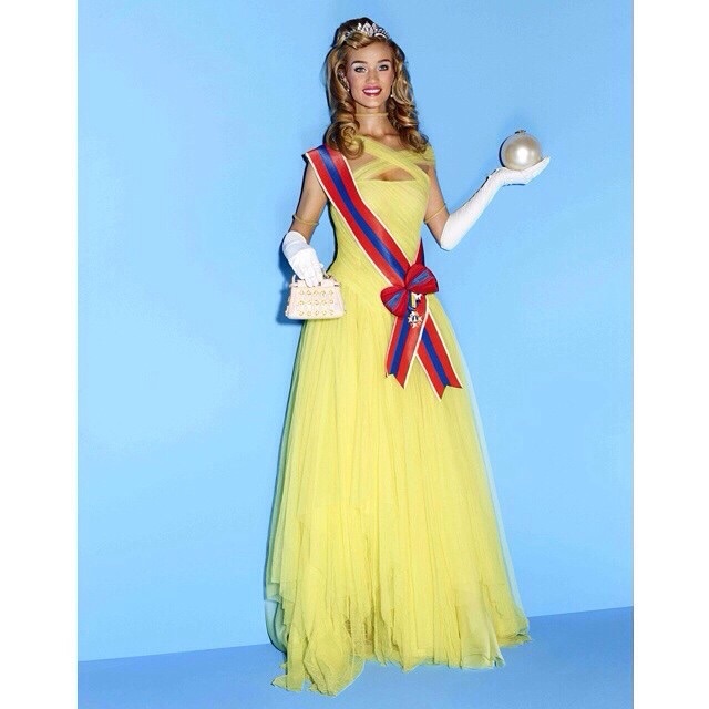 Rosie Huntington-Whiteley