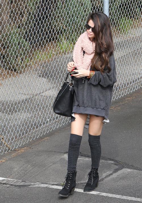 Selena Gomez arriving at a studio in LA 2/8/13 