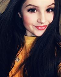 Hannah taking a selfie