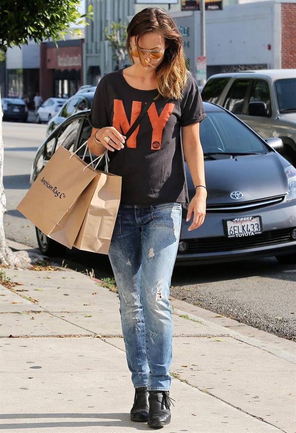 Olivia Wilde shopping in Los Angeles - June 1, 2013 