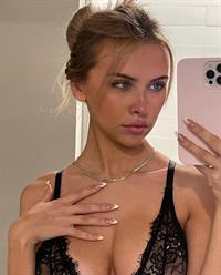 Courtney Antalek taking a selfie