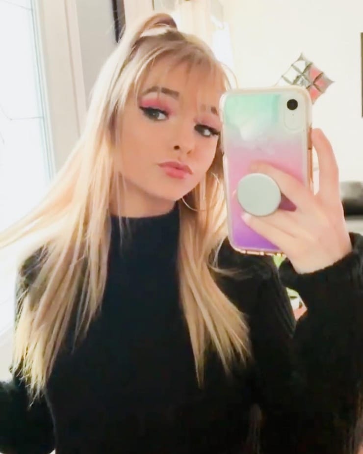 Zoe Laverne Pemberton taking a selfie