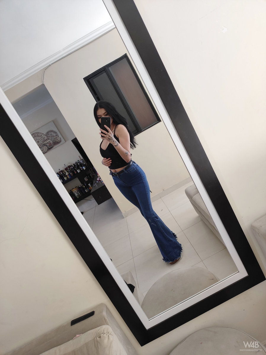 Alexa Belluci: My Portraits