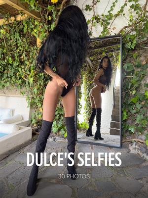 Dulce Nude Pictures Dulce: Dulce's Selfies