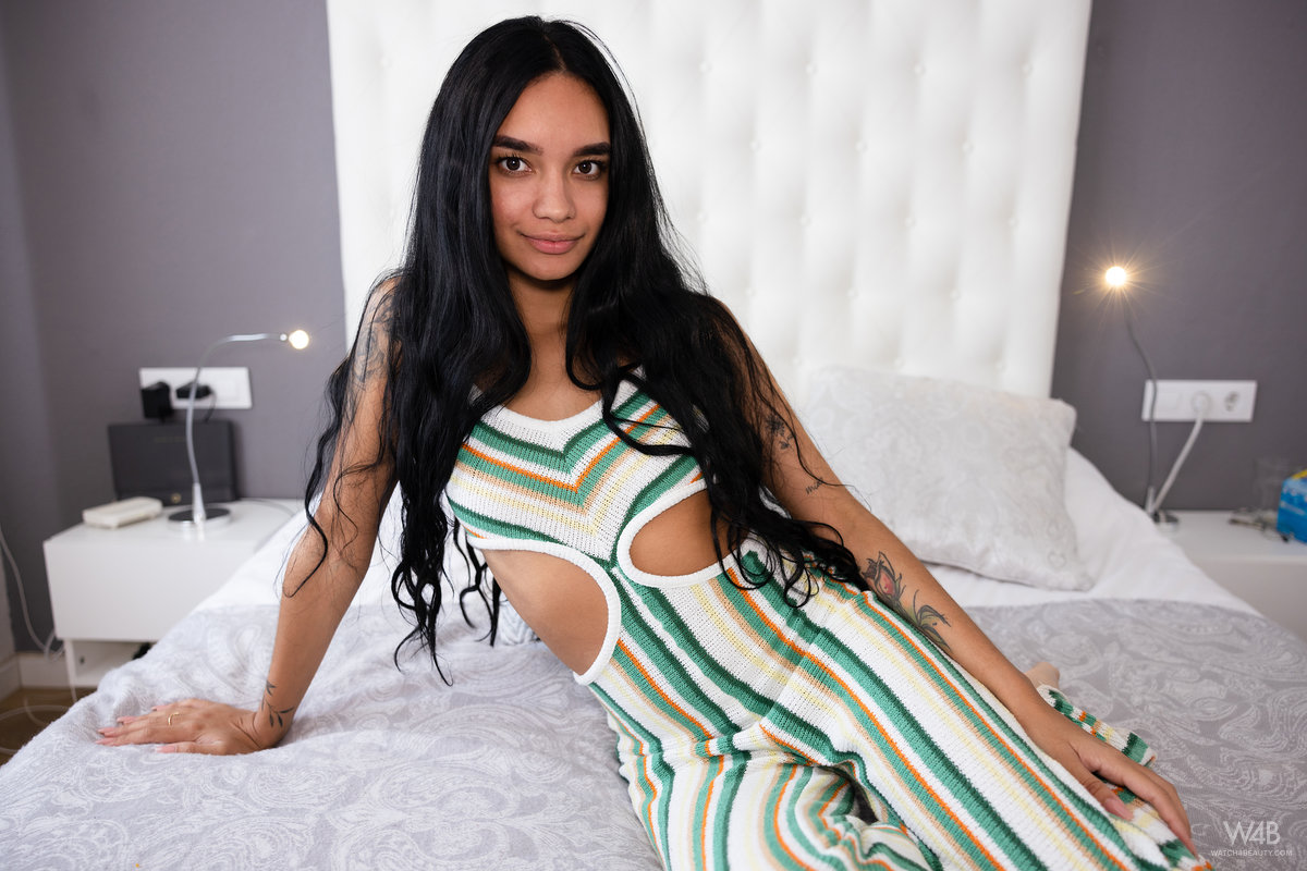 Dulce: Outside And Inside