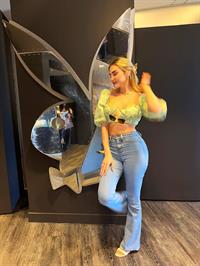 Kenzie Anne - Actress/Model/Adult film star/AVN Award Winner