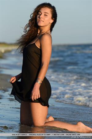 Kailyn Nude Pictures High Tide