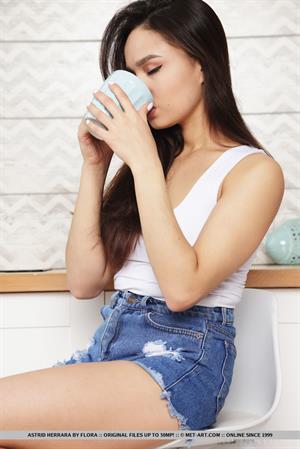 Astrid Herrara Nude Pictures Cat Eye