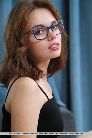 Keira Blue Nude Pictures Pillow Lounge