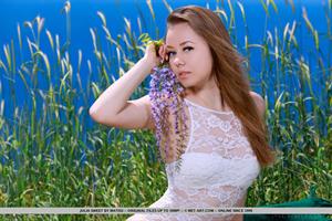 Julia Sweet Nude Pictures Scent of Love