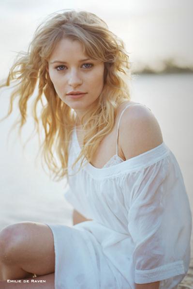 Emilie de Ravin