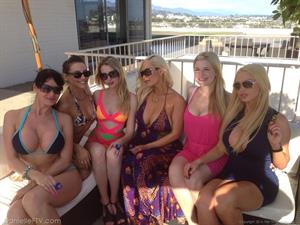 Jesse-&-Serene Nude Pictures Candid Queen