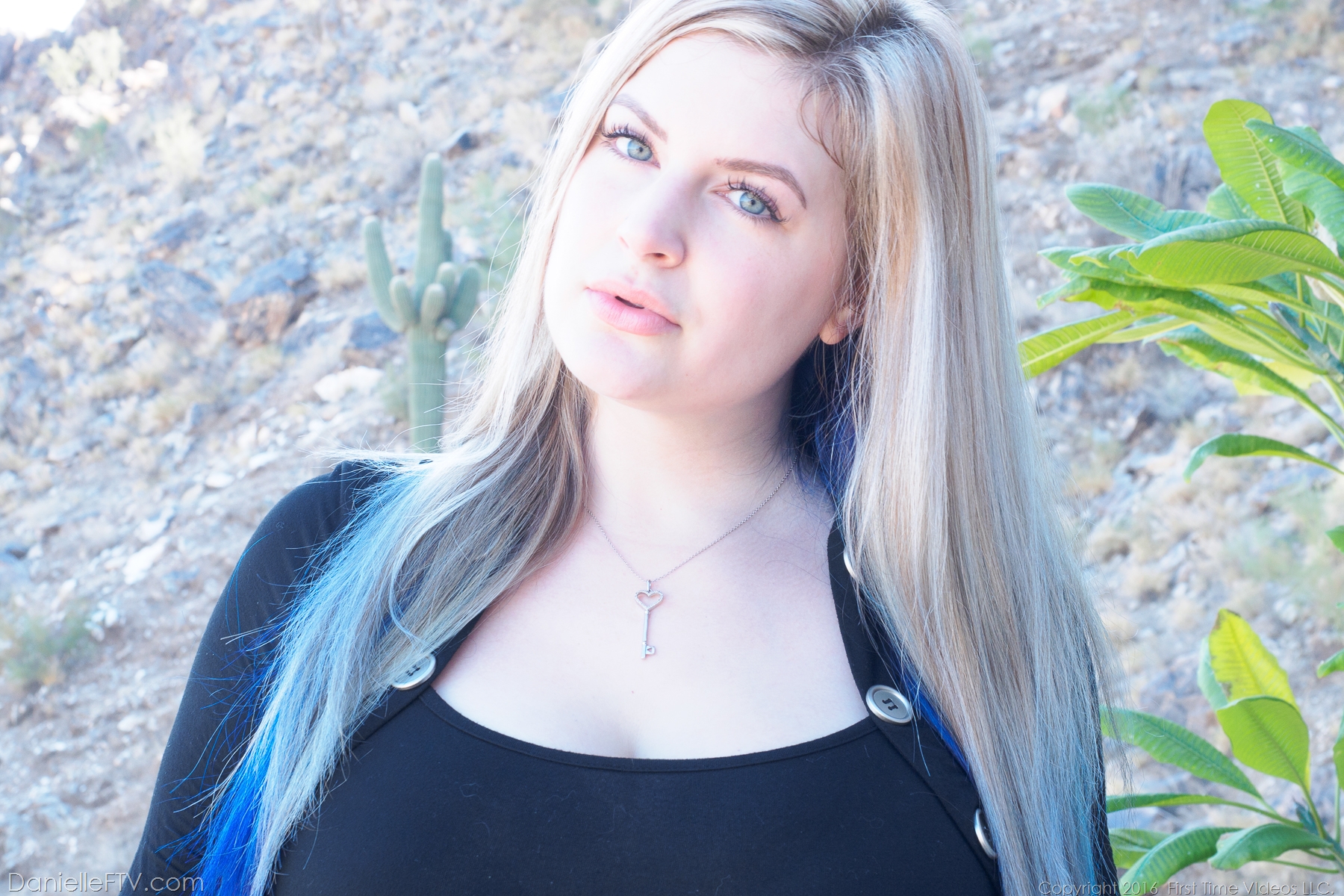 Blue Hair Size Queen