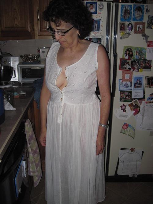 Mature MILF Mary Sue