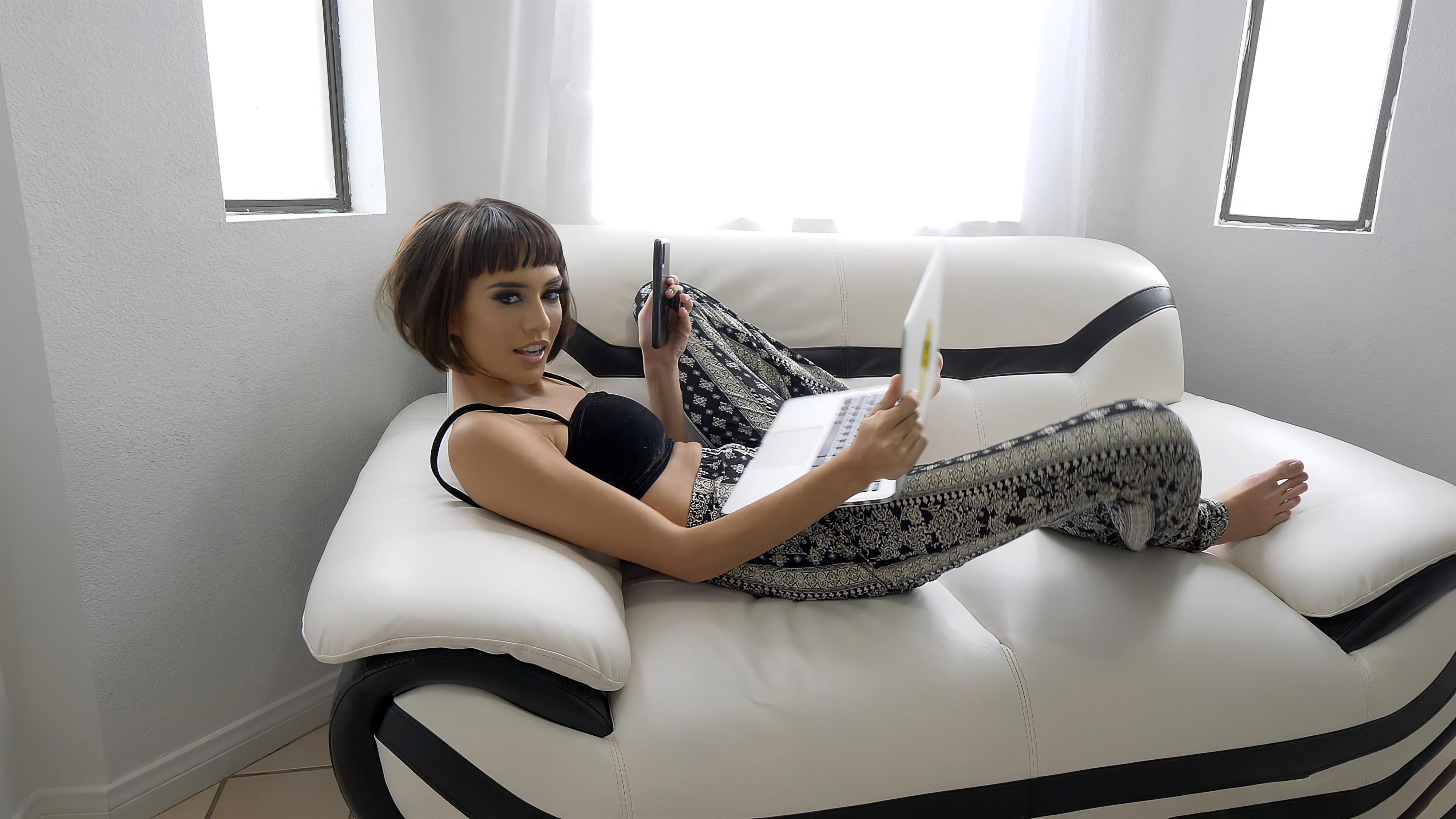 RawAttack.com 01.08.2021 Janice Griffith - Just Like That