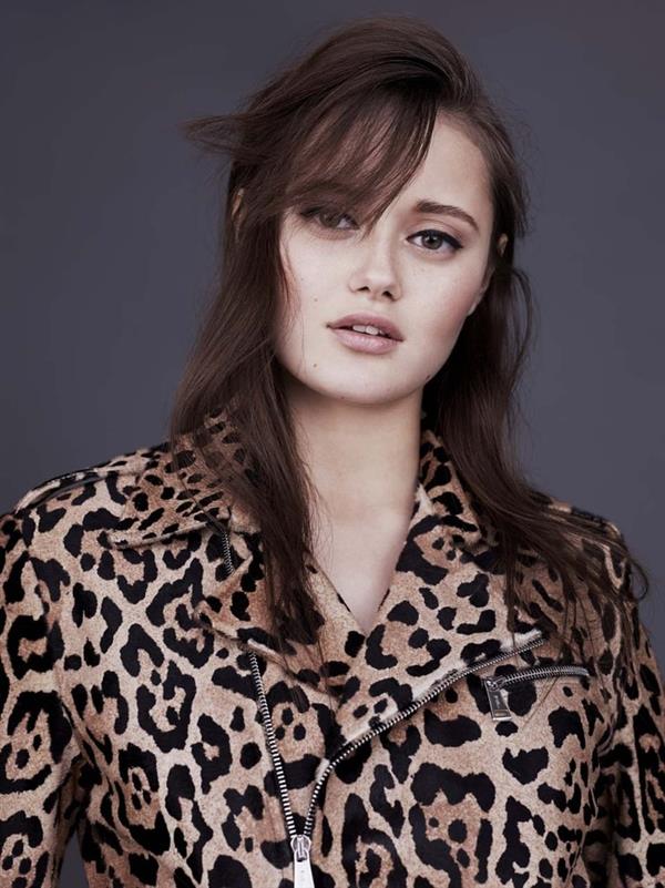 Ella Purnell