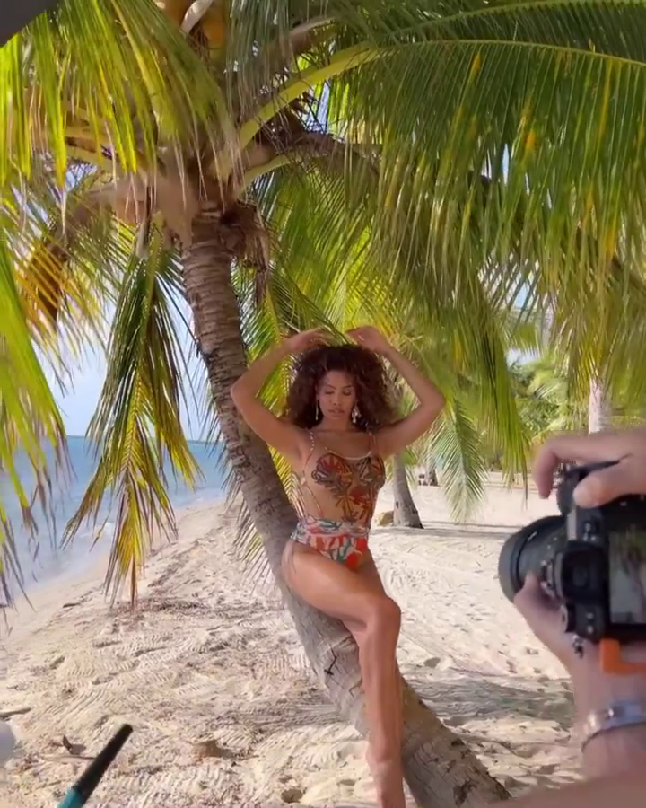 Leyna Bloom in a bikini