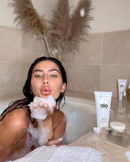 Nicole Williams English