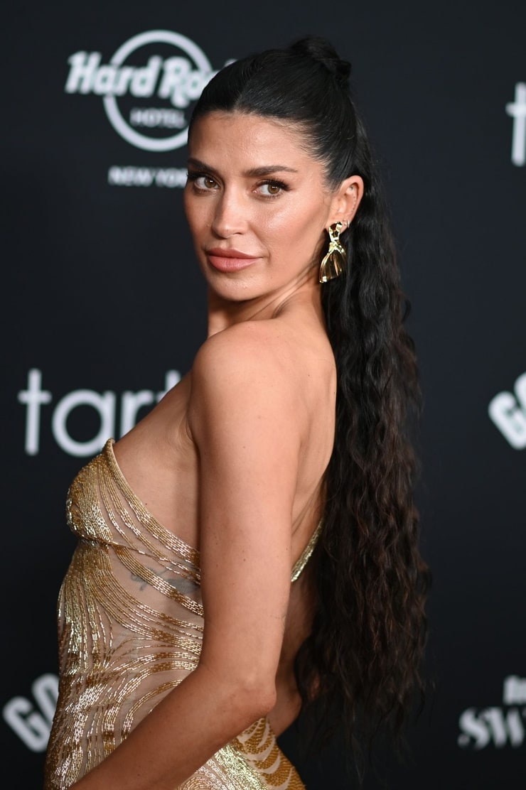 Nicole Williams English