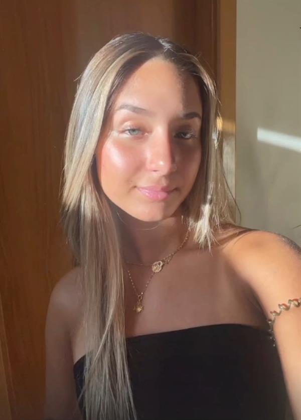 Hot 20 year old portuguese girl